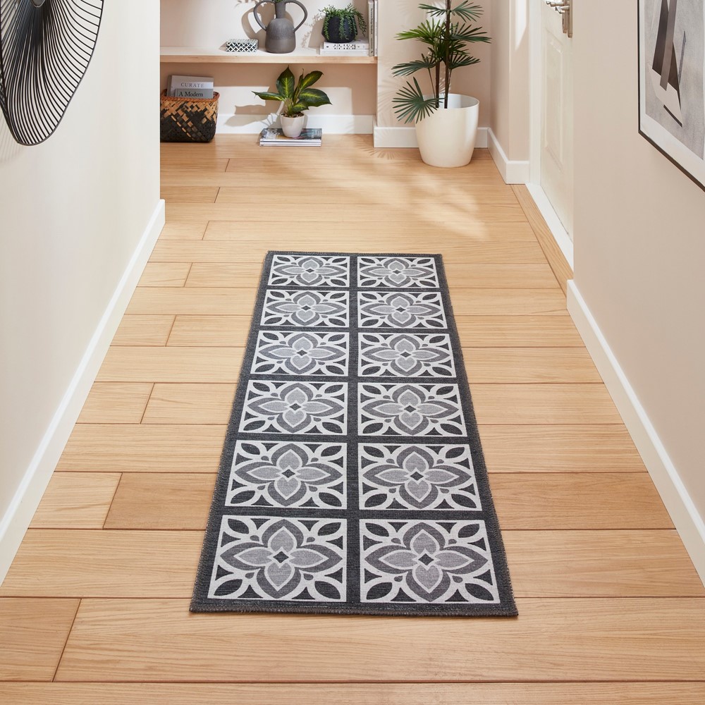 Victoria H1191 Modern Geometric Washable Runner Rugs in Grey